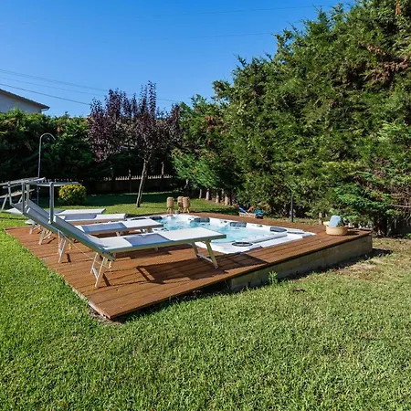 Musae Bed & Breakfast 4*