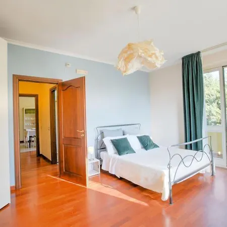 Musae Bed & Breakfast 4*